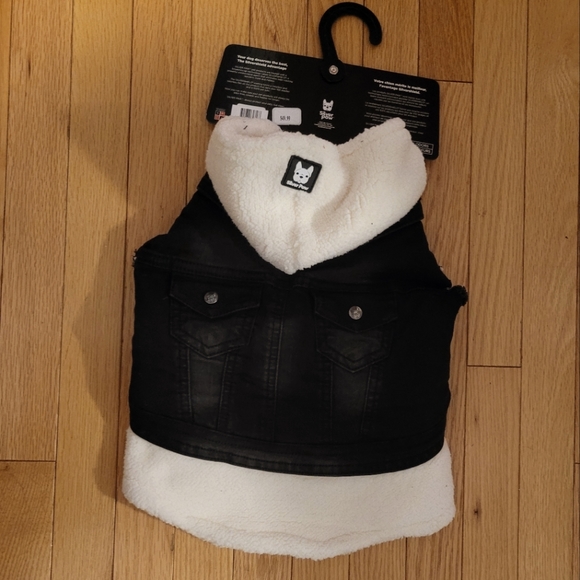 Silver Paw Other - Silver Paw Dog Jacket New With Tags Size Small